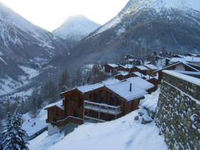 Отель Stirling Luxury Chalet, Саас-Фе